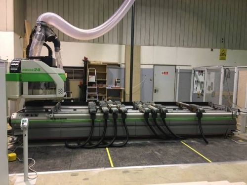 Biesse Rover - Maszyna CNC Używana do produkcji wnętrza domku mobilnego Biesse Rover - Maszyna CNC Używana do produkcji wnętrza domku mobilnego